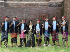 Read more about the article UKM Pepalit Prodi Sendratasik Juarai Festival Aransemen Lagu Daerah Tingkat Nasional